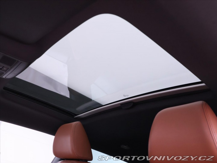Volkswagen Scirocco 2,0 TSI 165 kW Kůže Navi 2009