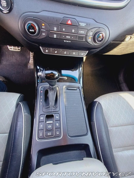 Kia Ostatní modely Sorento 2,2 crdi; 7 míst 1800