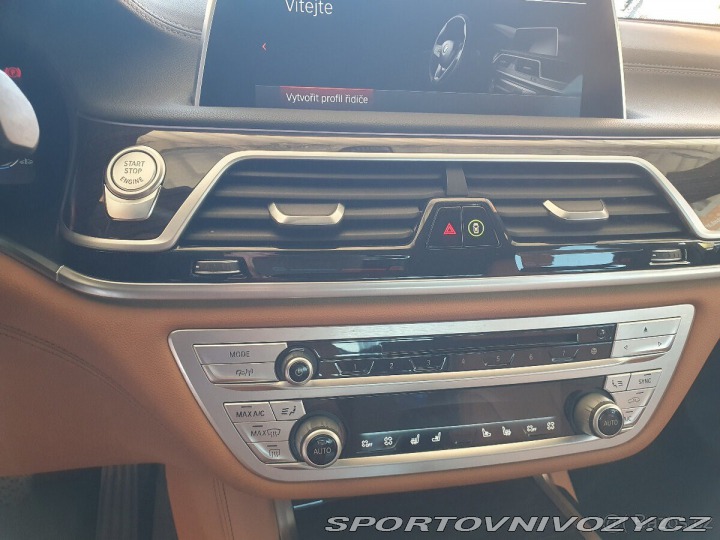 BMW 7 3,0 Facelift 340PS. Cen 2020