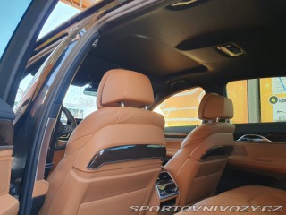 BMW 7 3,0 Facelift 340PS. Cen 2020