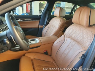 BMW 7 3,0 Facelift 340PS. Cen 2020