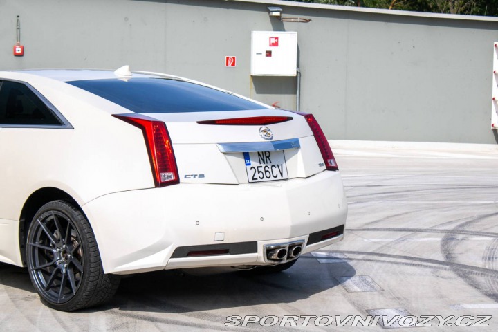 Ostatní značky Ostatní modely Cadillac CTS 3.6 V6 Coupé BOSE 2011
