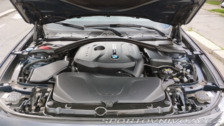 BMW 3 GT 330i xDrive 8/AT ČR-1. 2018