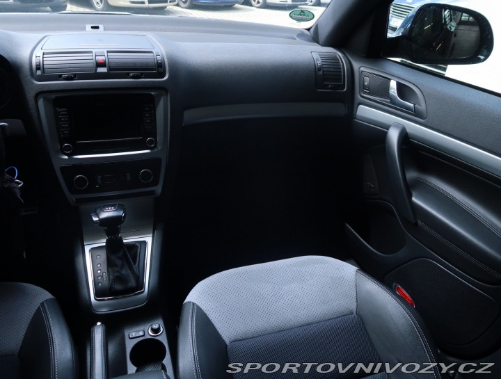 Škoda Octavia RS RS RS 2.0 TDI 2011