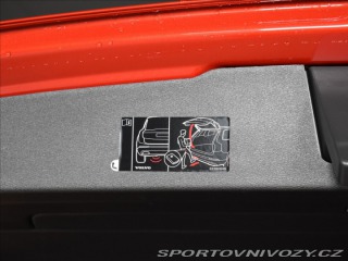 Volvo V60 2,0 T6 AWD  Plus Dark 2025