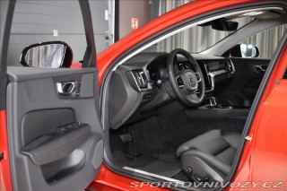 Volvo V60 2,0 T6 AWD  Plus Dark 2025