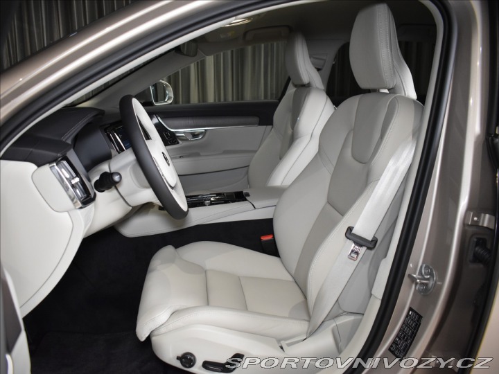 Volvo V90 2,0 T6 AWD Plus Bright 2025