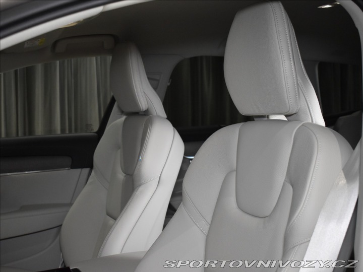Volvo V90 2,0 T6 AWD Plus Bright 2025