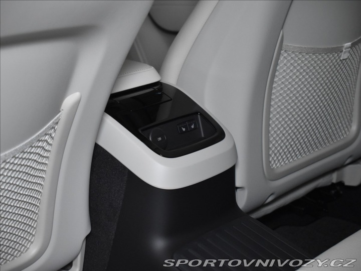 Volvo V90 2,0 T6 AWD Plus Bright 2025