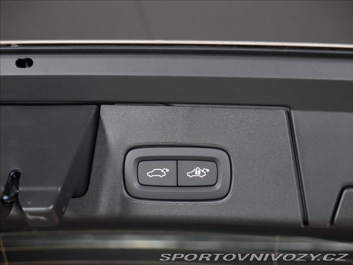 Volvo V90 2,0 T6 AWD Plus Bright 2025