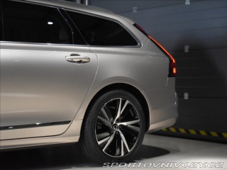 Volvo V90 2,0 T6 AWD  Plus Bright 2025