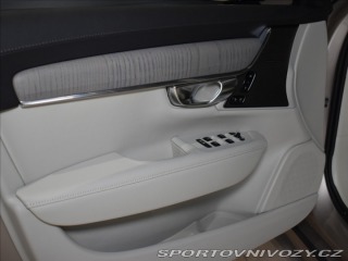 Volvo V90 2,0 T6 AWD  Plus Bright 2025