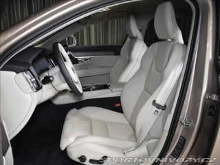 Volvo V90 2,0 T6 AWD  Plus Bright 2025