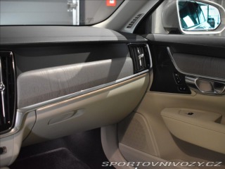 Volvo V90 2,0 T6 AWD  Plus Bright 2025