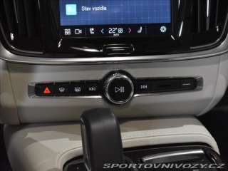 Volvo V90 2,0 T6 AWD  Plus Bright 2025