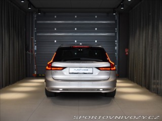 Volvo V90 2,0 T6 AWD  Plus Bright 2025