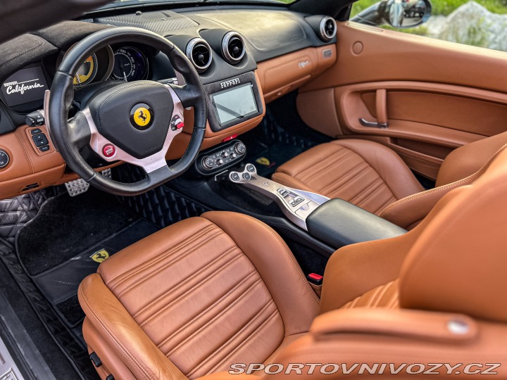 Ferrari California 4.3 V8 F136 IB 2012