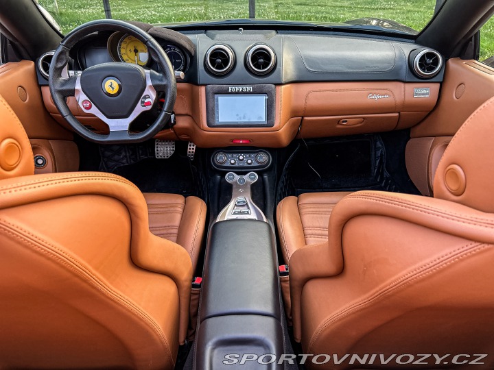 Ferrari California 4.3 V8 F136 IB 2012