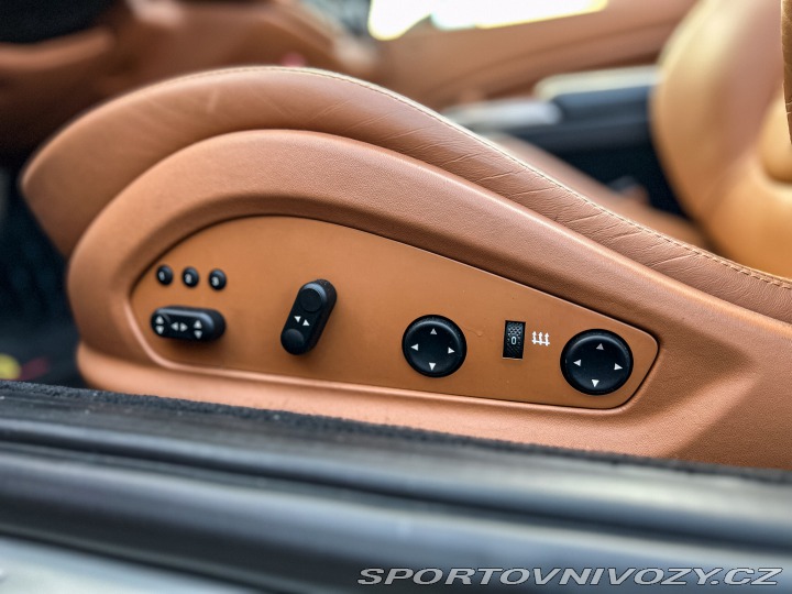 Ferrari California 4.3 V8 F136 IB 2012
