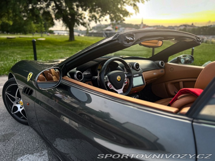 Ferrari California 4.3 V8 F136 IB 2012