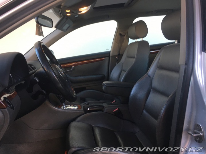 Audi A4 3.0i V6 AUT-REZERVACE 2001
