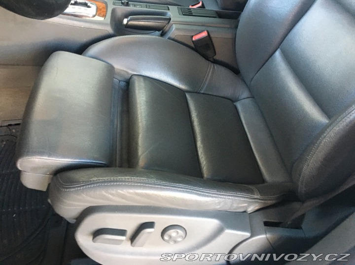 Audi A4 3.0i V6 AUT-REZERVACE 2001