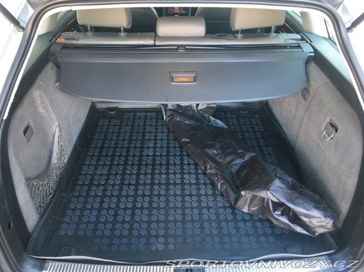 Audi A4 3.0i V6 AUT-REZERVACE 2001