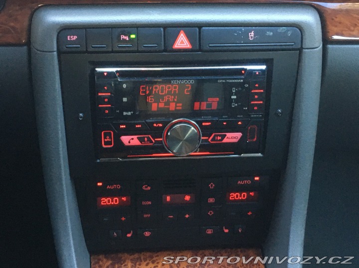 Audi A4 3.0i V6 AUT-REZERVACE 2001