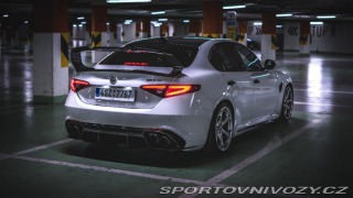 Alfa Romeo Giulia Manuál 1/269 2017