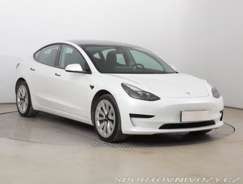 Tesla Model 3 Standard Range LFP
