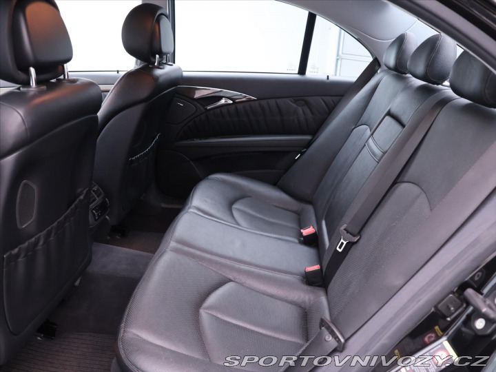 Mercedes-Benz E 3,0 i 170kW Avantgarde 2005