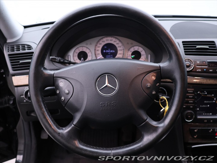 Mercedes-Benz E 3,0 i 170kW Avantgarde 2005