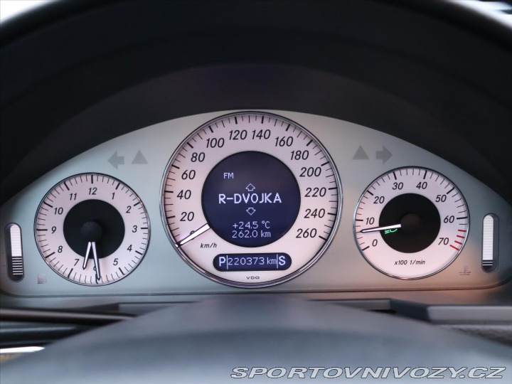 Mercedes-Benz E 3,0 i 170kW Avantgarde 2005