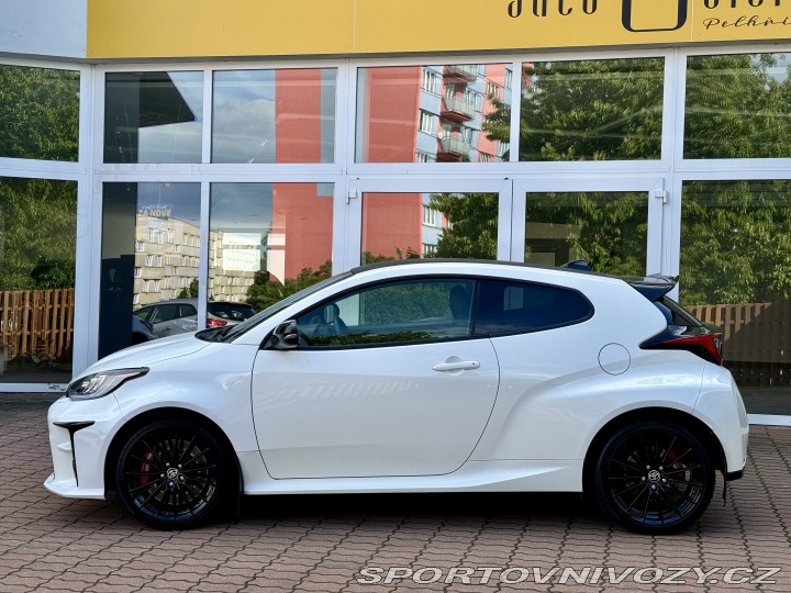 Toyota Yaris GR SPORT 2021