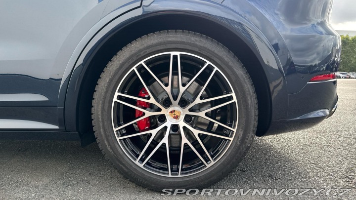 Porsche Cayenne S E-Hybrid 2025