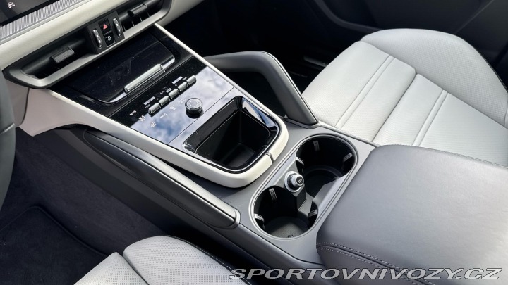 Porsche Cayenne S E-Hybrid 2025