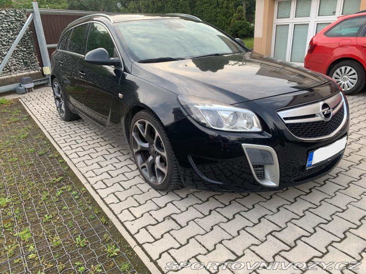 Opel Insignia OPC 239kw 2010