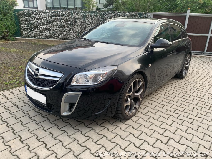 Opel Insignia OPC 239kw 2010