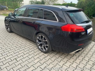 Opel Insignia OPC 239kw 2010