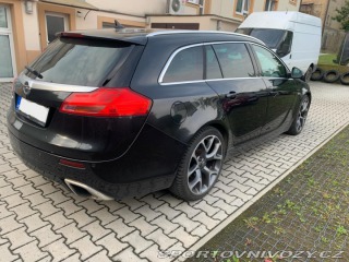 Opel Insignia OPC 239kw 2010
