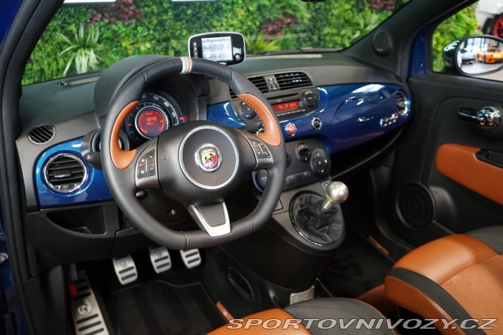 Fiat 500 CABRIO ITALIA*AKRAPOVIC*M 2011