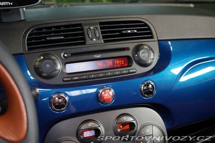 Fiat 500 CABRIO ITALIA*AKRAPOVIC*M 2011