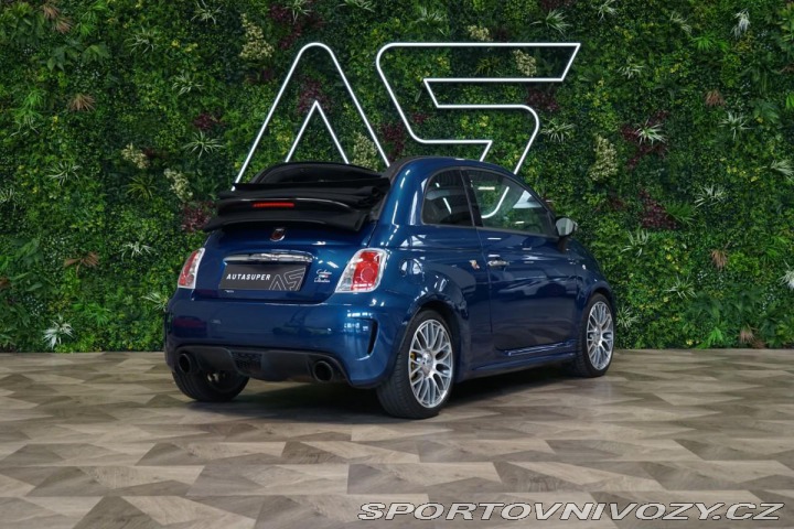 Abarth 500 C CABRIO ITALIA*AKRAPOVIC 2011