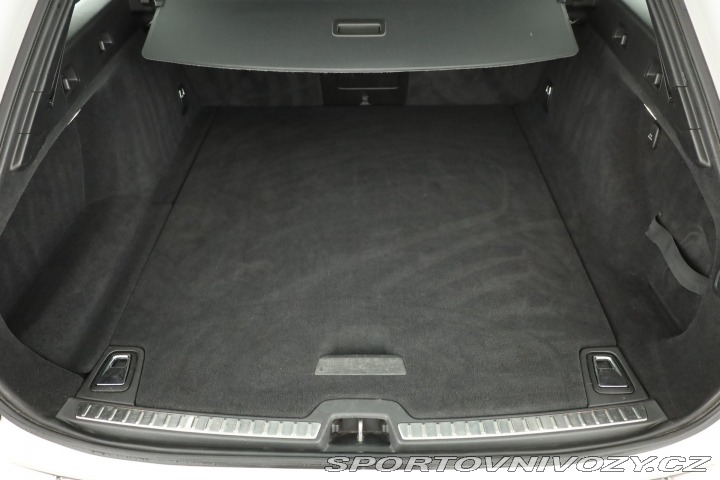 Volvo V90 T8 Twin Engine AWD 2020
