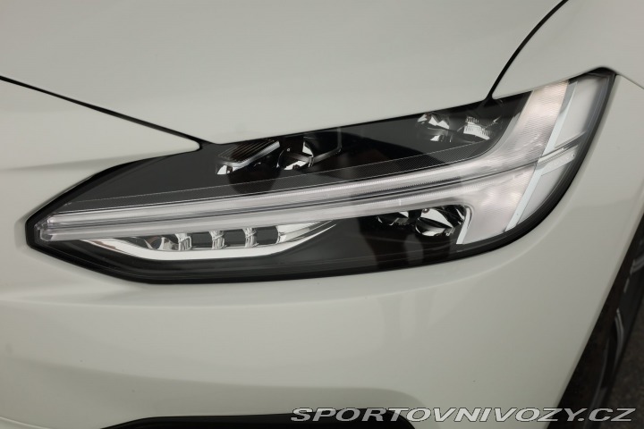 Volvo V90 T8 Twin Engine AWD 2020