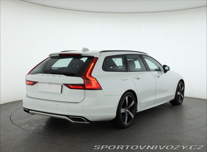 Volvo V90 T8 Twin Engine AWD 2020