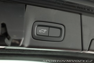 Volvo V90 T8 Twin Engine AWD 2020