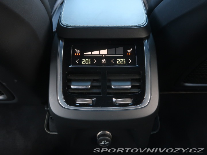 Volvo Ostatní modely XC90 R-Design T8 Twin Engine A 2020