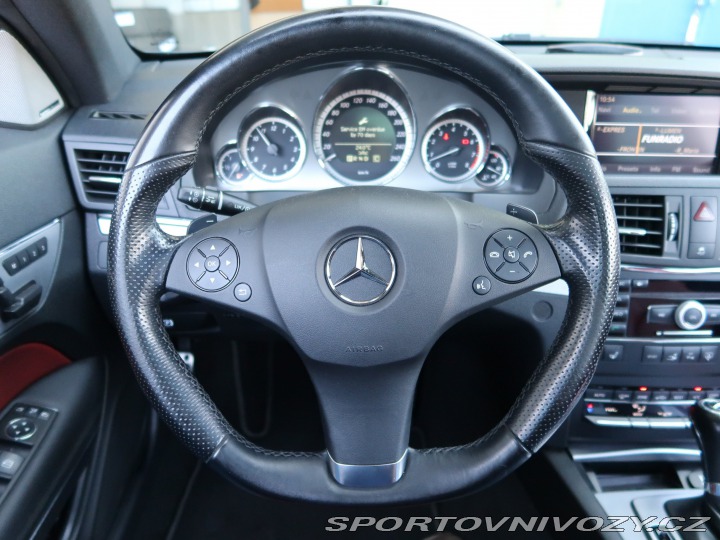 Mercedes-Benz E Classic E 500 2010