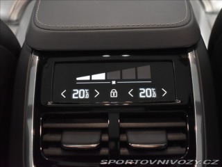 Volvo Ostatní modely XC90 2,0 T8 AWD B&W,Vzduch 2020